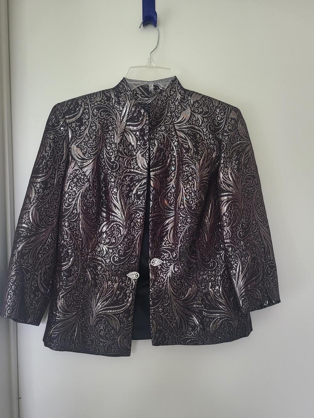 dressbarn Metallic Black and Silver Paisley Evening Blazer